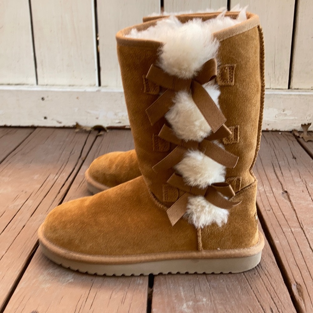 UGG Boots Koolburra tan size 6 preloved